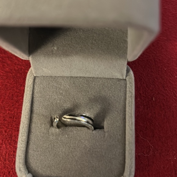 Toe Ring , Silver Band with Beading On Both Side Edges - Picture 3 of 3